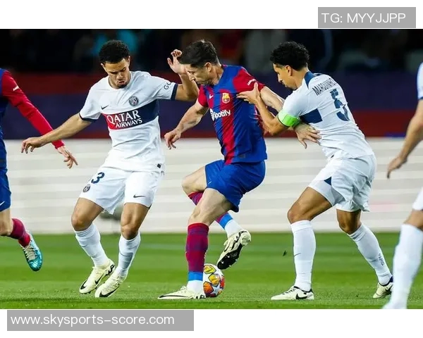 足总杯精彩对决巴黎圣日耳曼完胜利物浦全场沸腾瞬间回顾